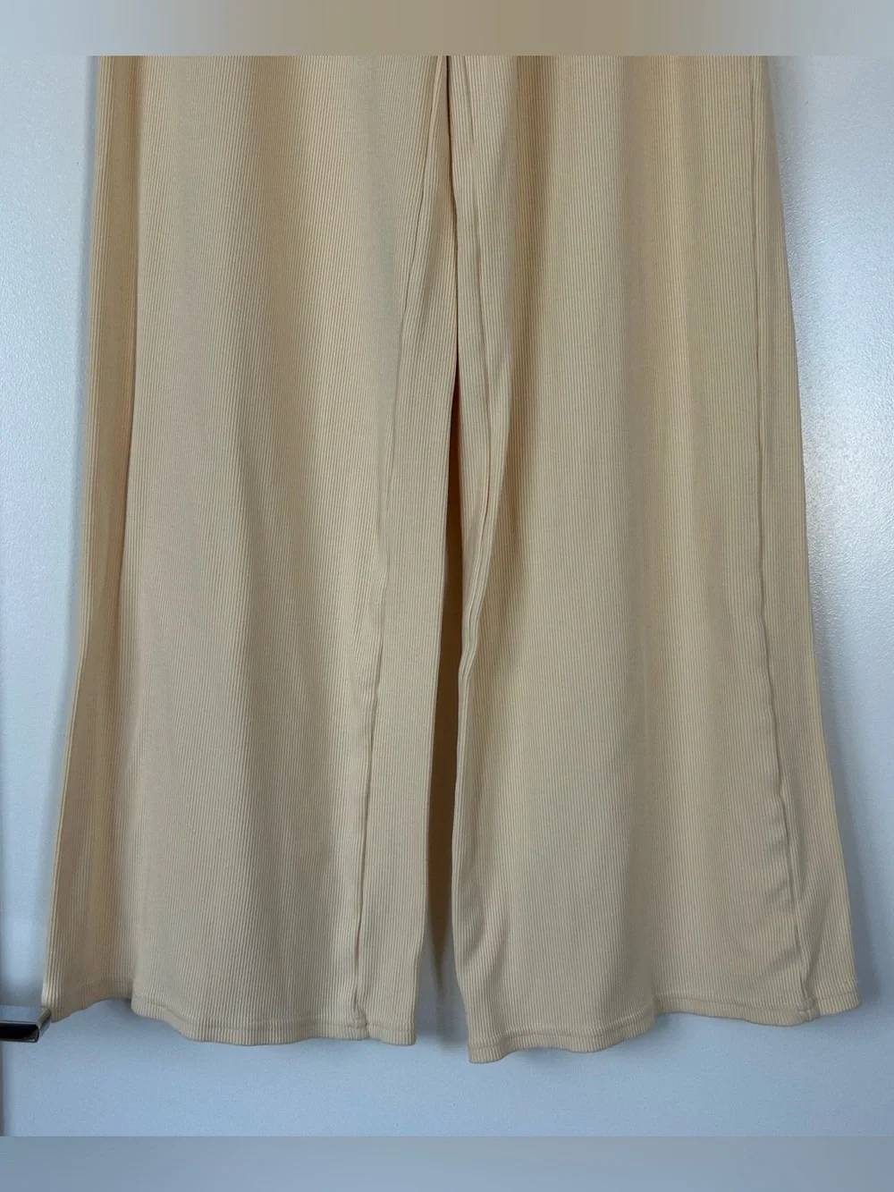 Alo Yoga Mid-Rise Dreamlight Straight Pant Yellow Size Extra Small